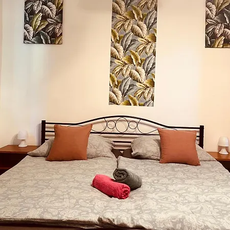 Teesz Vendeghaz Apartment Zalahashagy