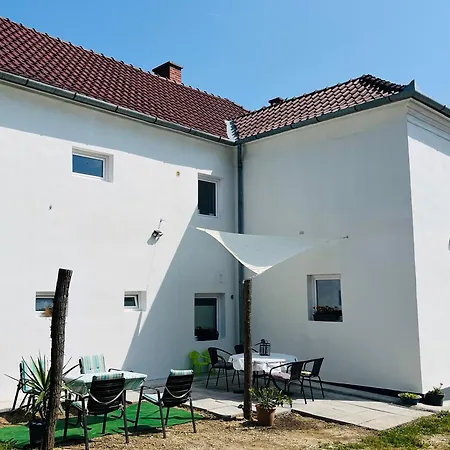 Teesz Vendeghaz Apartment Zalahashagy