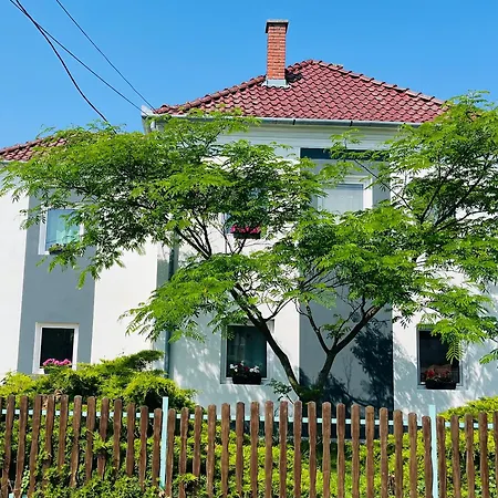 Apartment Teesz Vendeghaz Zalahashagy